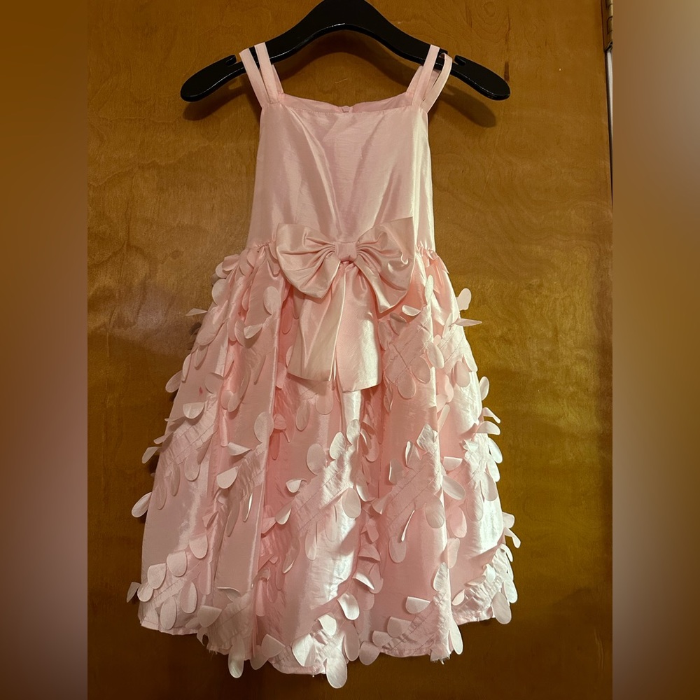 Beautiful party dress.